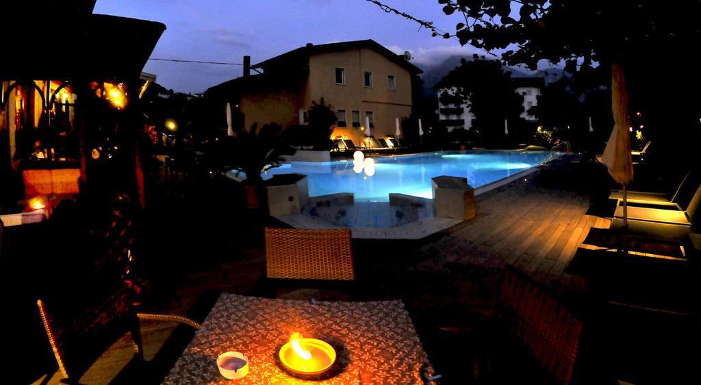 Hotel Florida Levico Terme Buitenkant foto