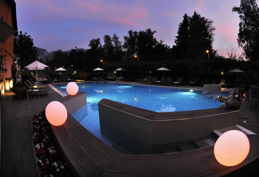Hotel Florida Levico Terme Buitenkant foto