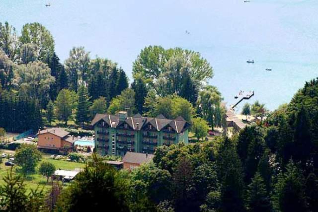 Hotel Florida Levico Terme Buitenkant foto
