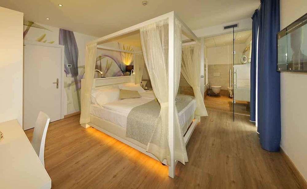 Hotel Florida Levico Terme Buitenkant foto